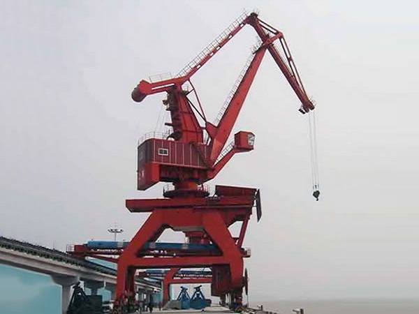 起重機回轉(zhuǎn)支承的維護保養(yǎng)以及基本檢查如何做？